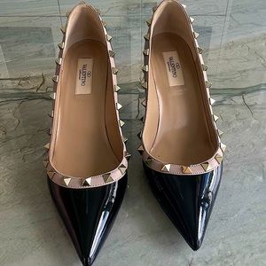 Valentino - Black Leather Pointed Toe Pump with Gold Rockstuds